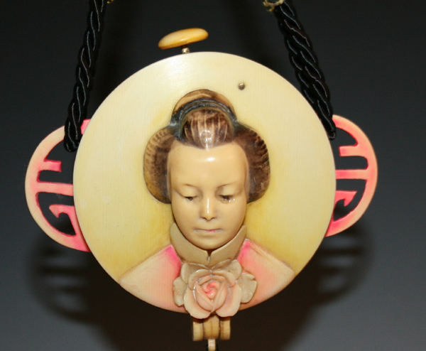 3D Geisha celluloid purse